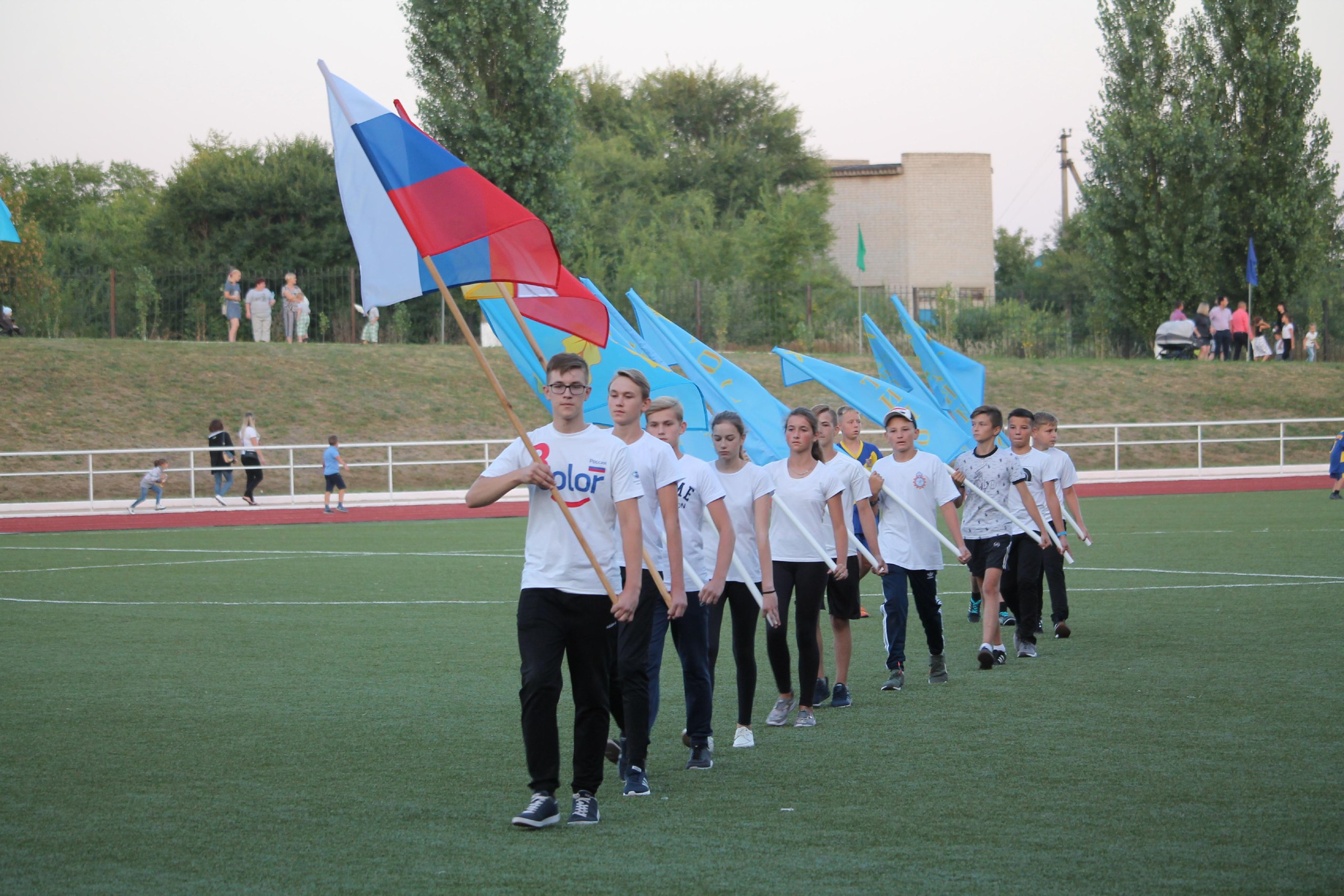 Сегодня в России отмечают День Государственного флага!.